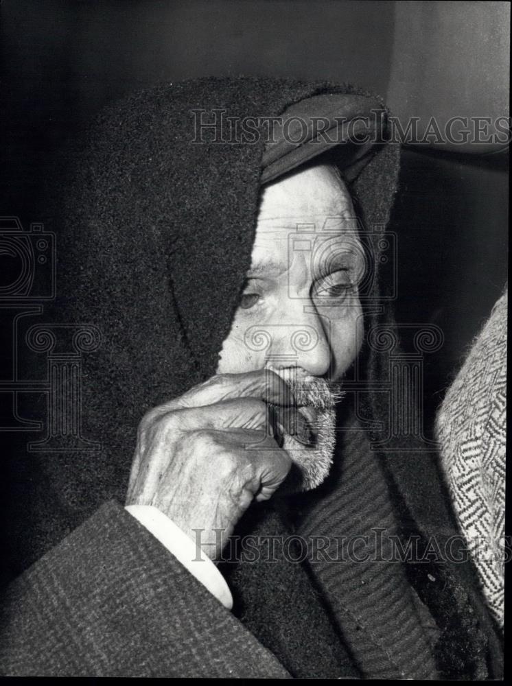 Press Photo Sicilian quake survivor - Historic Images