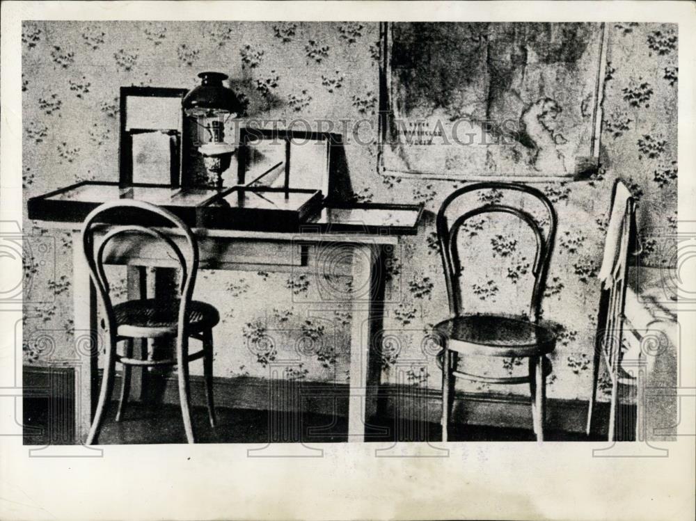 Press Photo Soviet Leader Lenin&#39;s Childhood Home - Historic Images