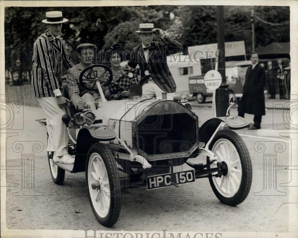 1959 Press Photo Lord Montague in 1909 humber car - Historic Images