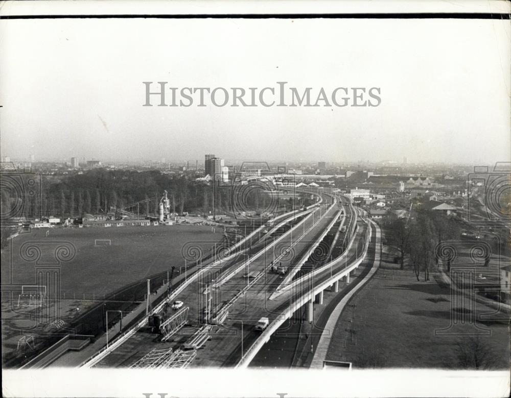 1964 Press Photo New general view of the Chiswick Flyover at Brentford - Historic Images