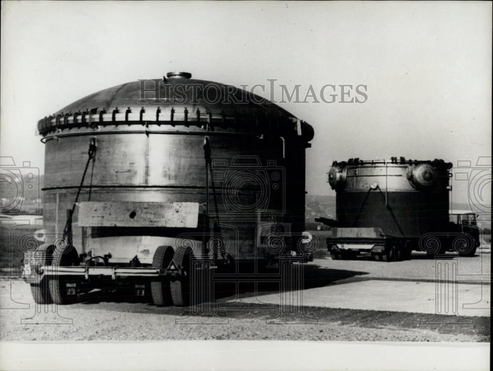 1966 Press Photo The space test cabin pictured during the road transport - Historic Images