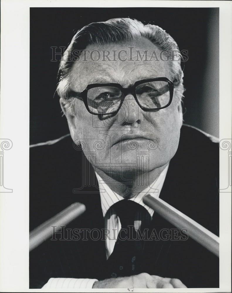 1975 Press Photo Vice President Nelson A. Rockefeller - Historic Images
