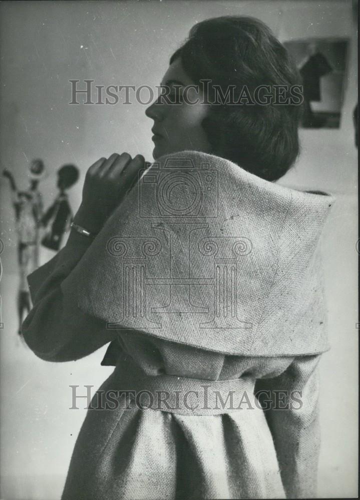 1958 Press Photo Model in Coat - Historic Images