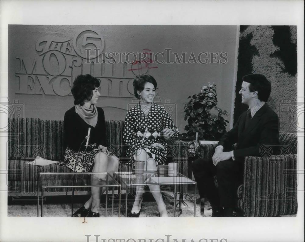 1972 Press Photo Mrs. David Eisenhower, Julie Nixon Eisenhower, Fred Griffith - Historic Images