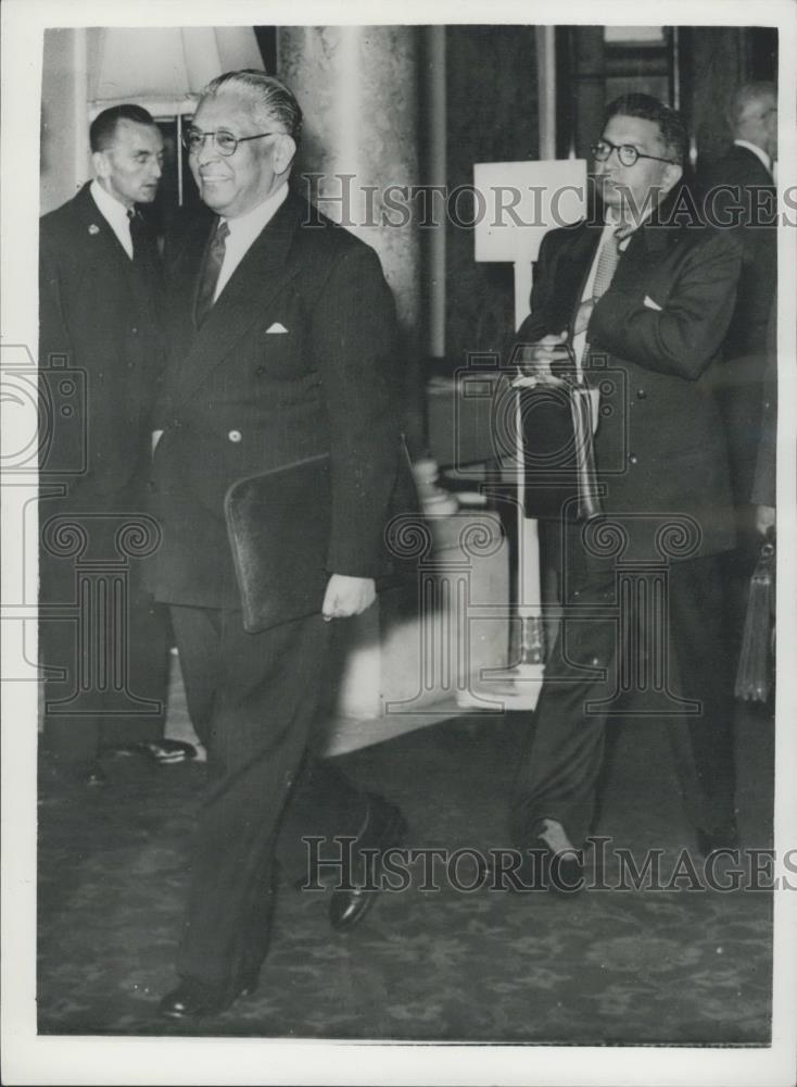 1956 Press Photo Sir Claude Corea ,Ceylon at Suez Conference - Historic Images