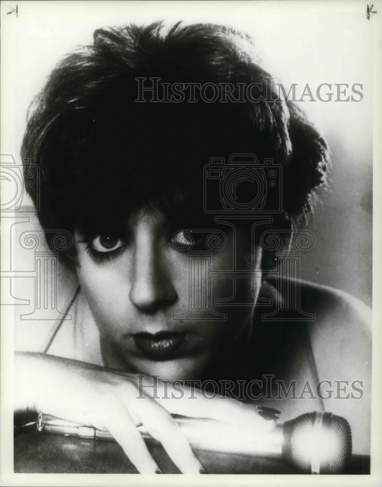 1984 Press Photo Shellie Jacobs Nightclub Entertainer - cvp20962 - Historic Images