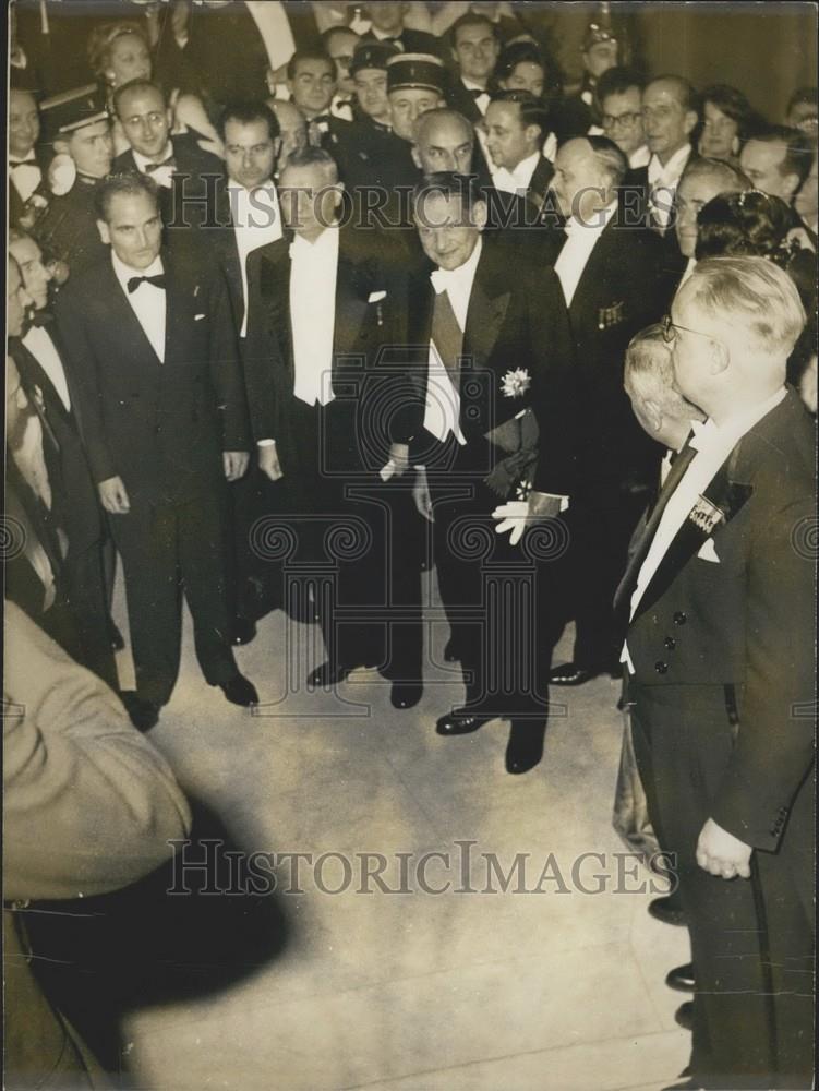 1958 Press Photo President Coty Goes to Paris Opera - Historic Images