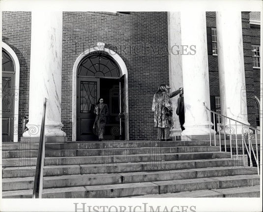 Press Photo College Scene. C.W. Post College, Long Island - Historic Images