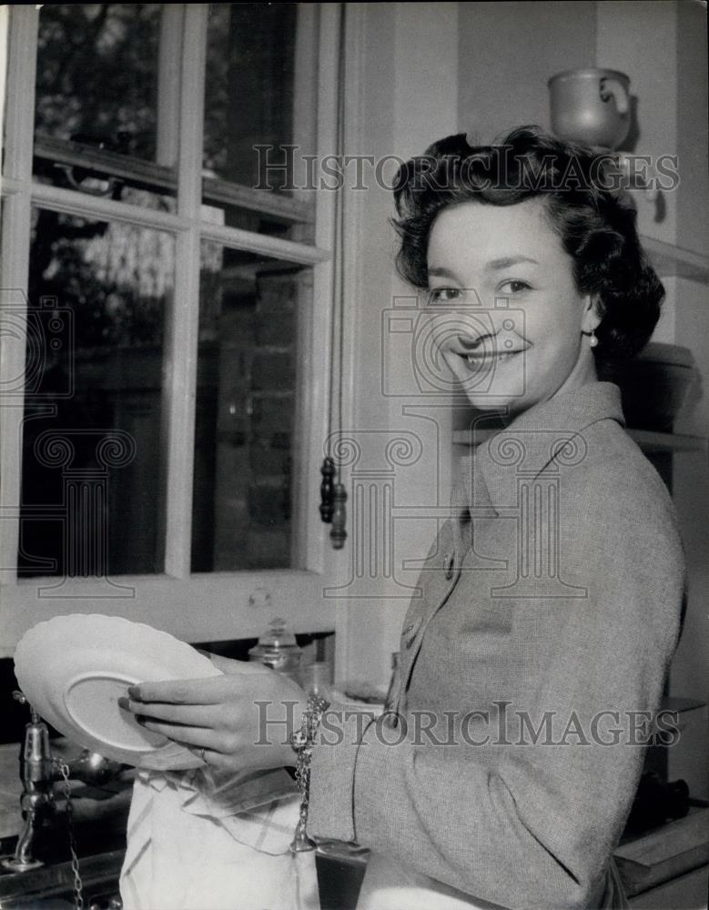 Press Photo Mary, Duchess of Devonshire - Historic Images