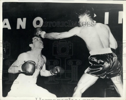 1956 Press Photo Boxers Pascual Perze & Leo Esponosa - Historic Images