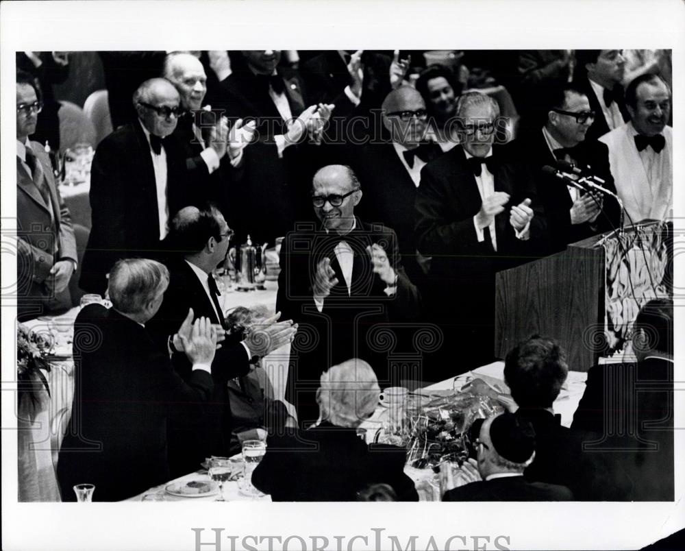 1977 Press Photo Israeli Premier Menahem Begin at Waldorf Astoria - Historic Images