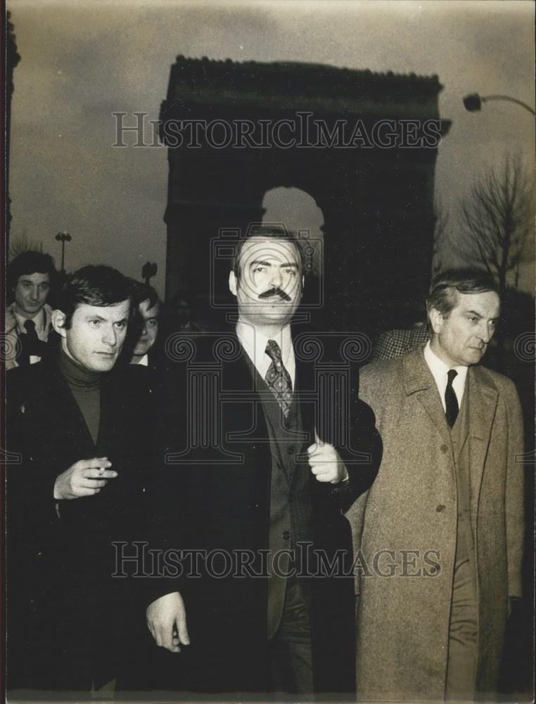 1973 Press Photo Hubert Massol&#39;s Press Conference on Grande-Armee Avenue, Paris - Historic Images