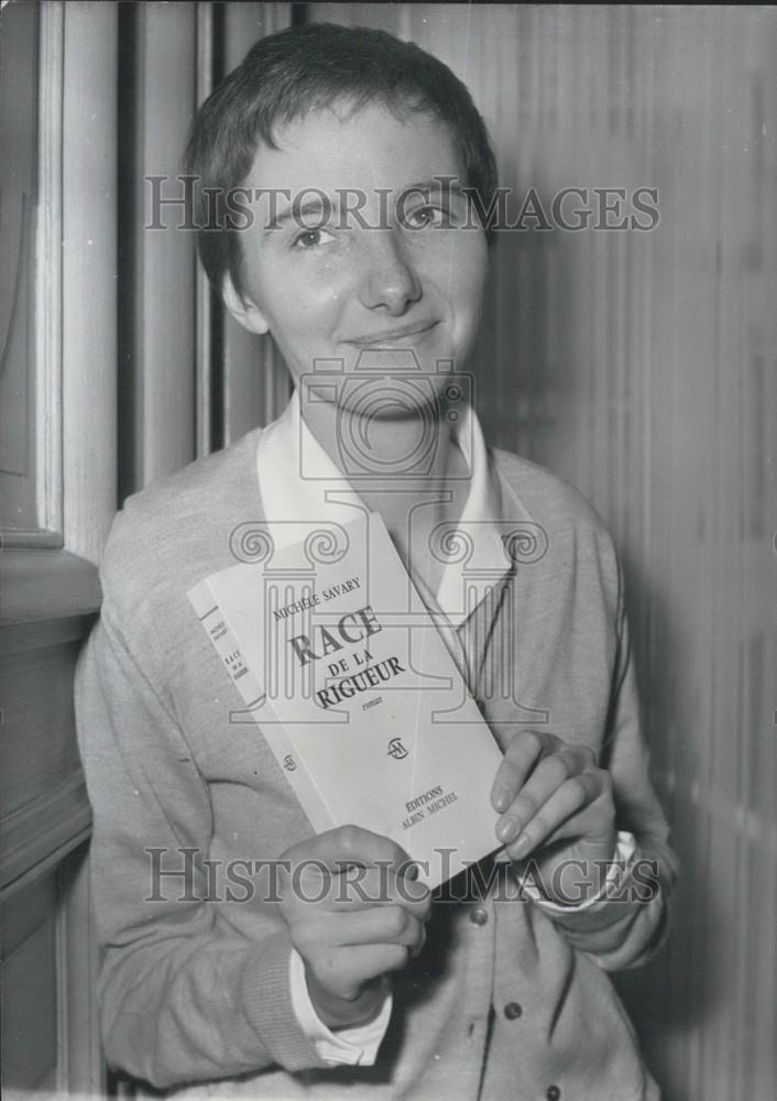 1960 Press Photo Miss Michele Savary Wins Sports Literature Grand Prize - Historic Images