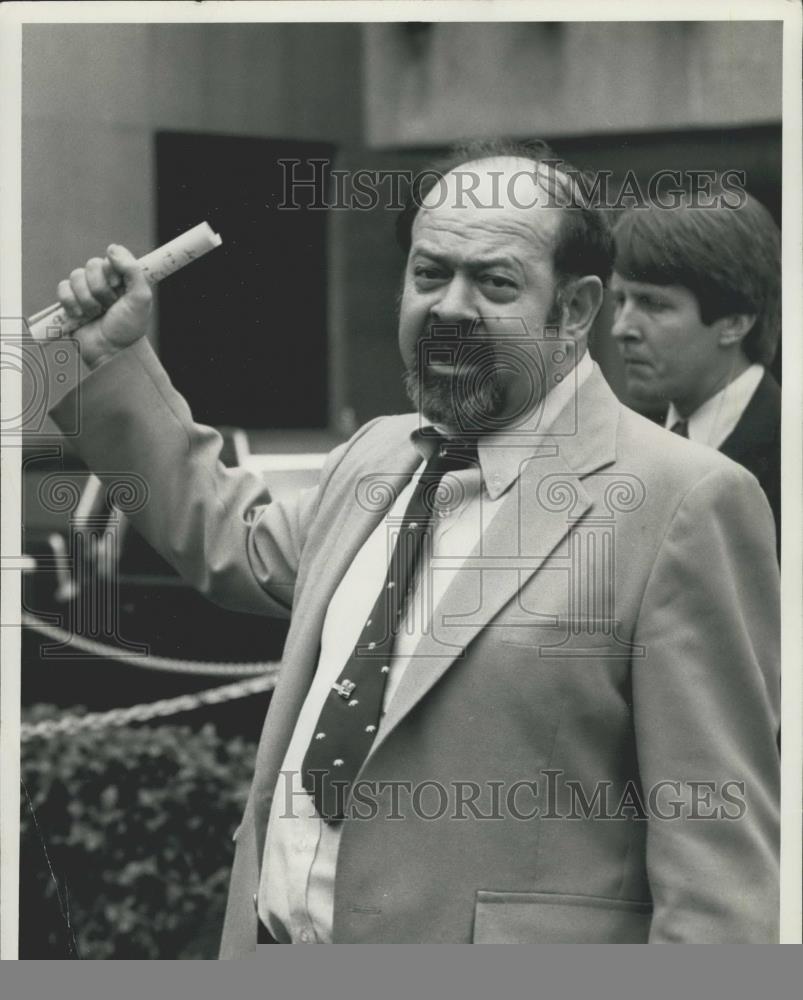 1981 Press Photo Presidential Assistant Lynn Nofziger, Assassination Attempt - Historic Images