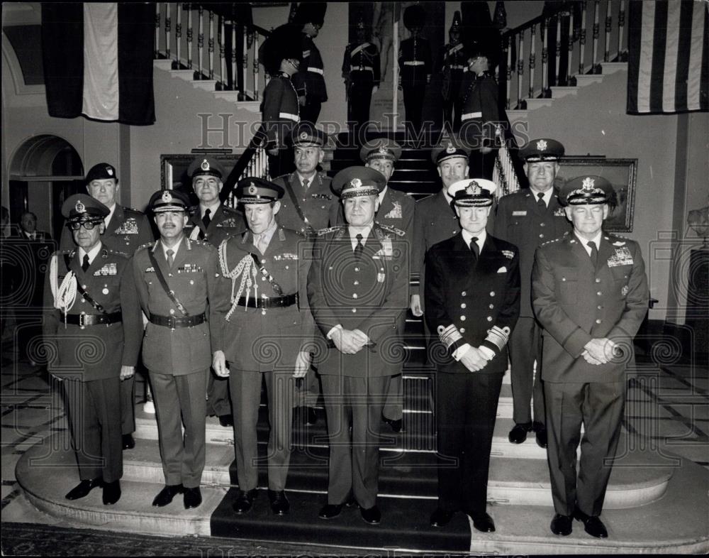 1976 Press Photo Cento Military Committee Meeting In London - Historic Images