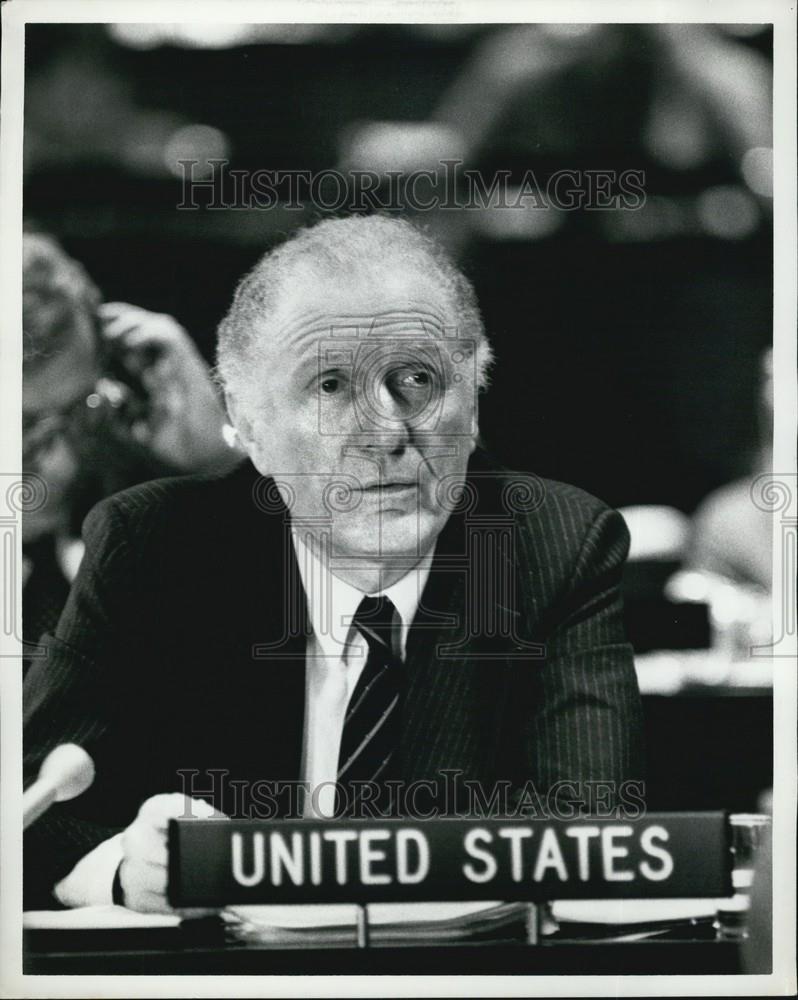 Press Photo United States man with suit politician - Historic Images