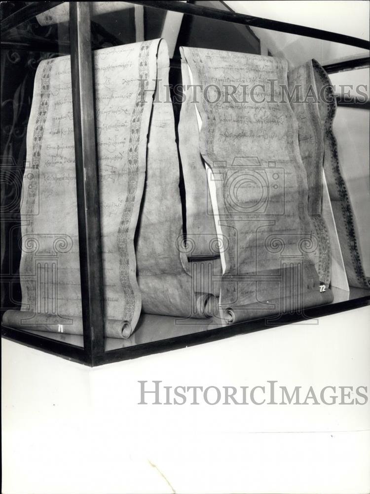 Press Photo 2 Letters-Emperor John II Comneno to the Pope Onorio II/Callisto II - Historic Images