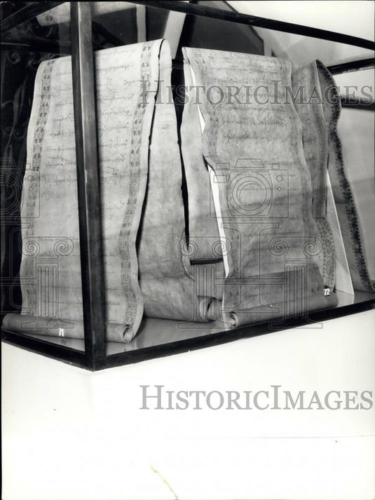 Press Photo 2 Letters-Emperor John II Comneno to the Pope Onorio II/Callisto II - Historic Images