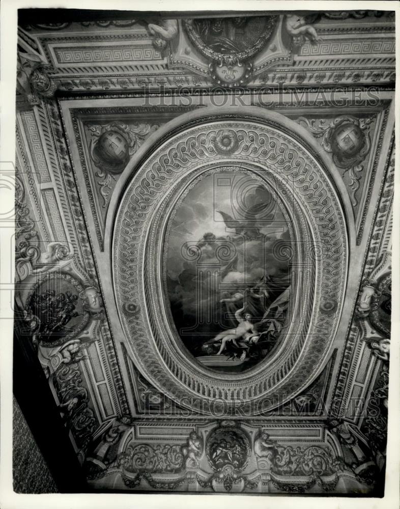 1956 Press Photo Ceiling in the King's Drawing Room-painted by Kent in 1725 - Historic Images