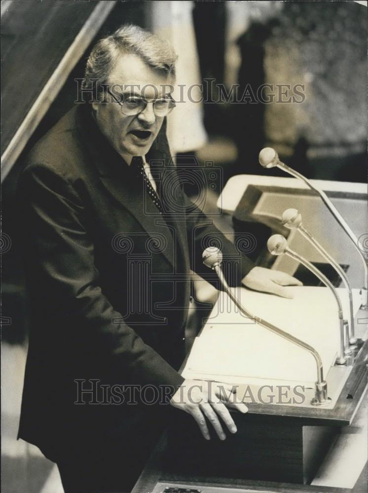 1981 Press Photo Pierre Mauroy Declares Government's Agenda - Historic Images