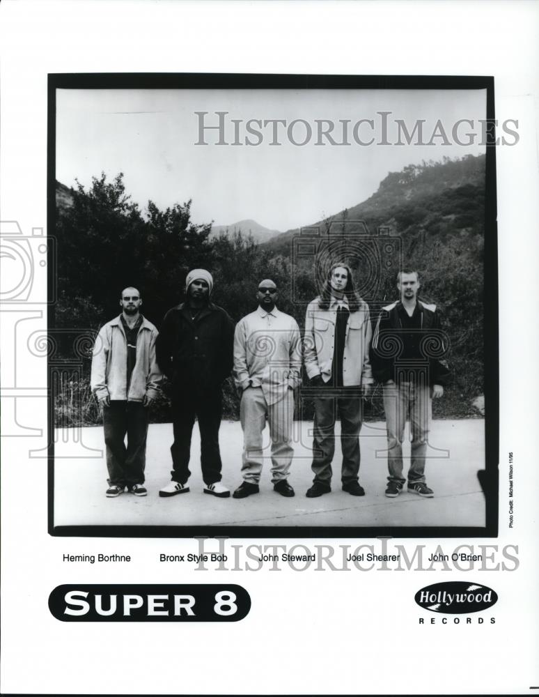 1996 Press Photo Super 8 - cvp27950 - Historic Images