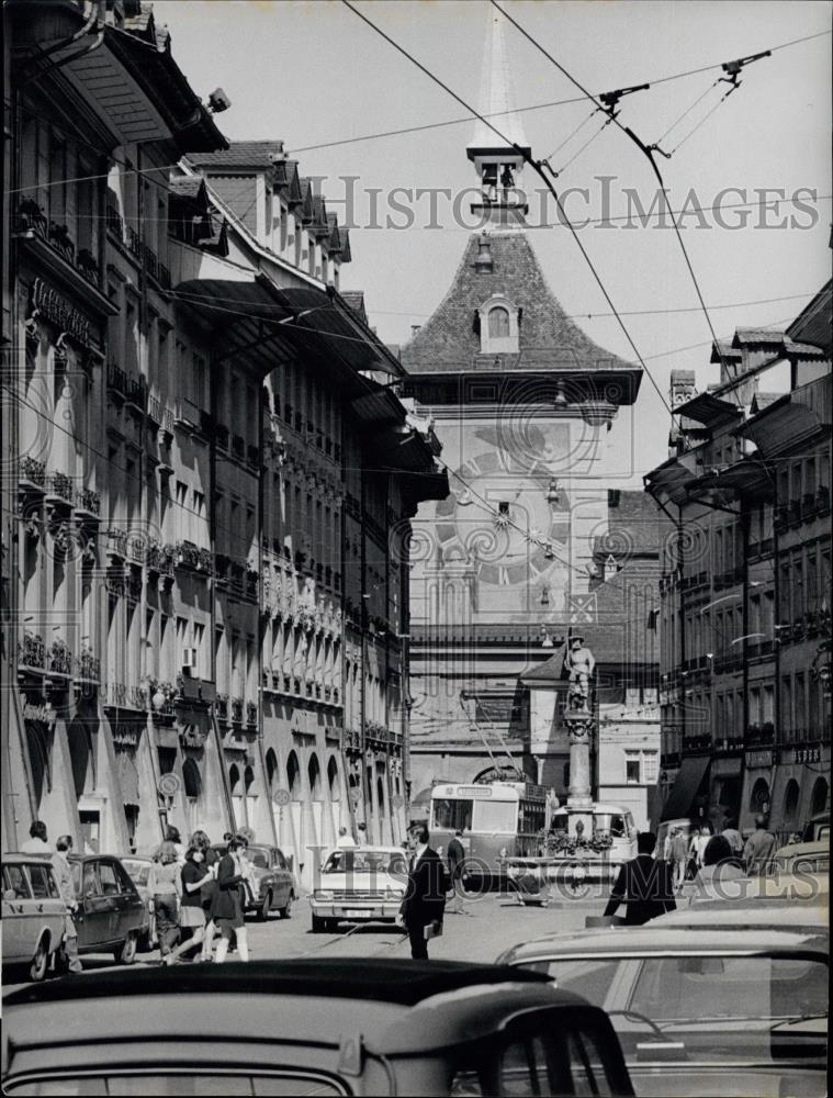 Press Photo Fames Zytgloggenturm or clock tower has been giving Bernese the time - Historic Images