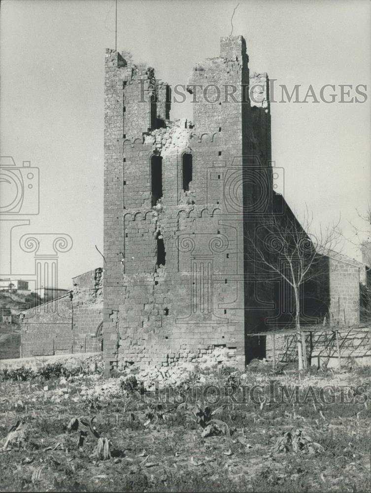 Press Photo Middle ages church St Lary damaged by earthquake - Historic Images