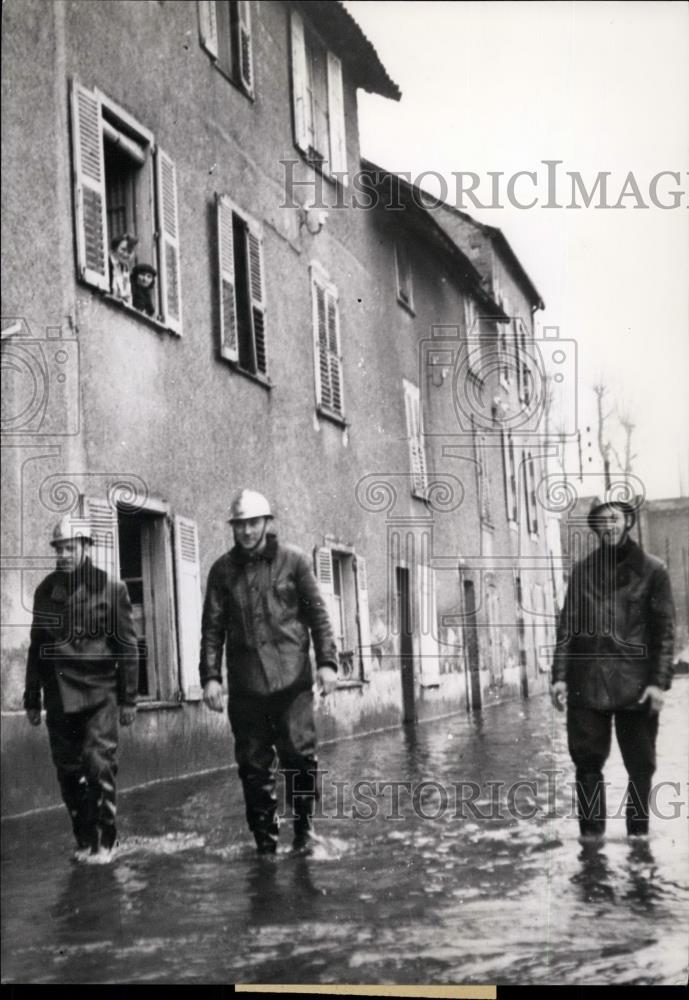 1952 Press Photo Vienne River overflows. At Limoges in France - Historic Images