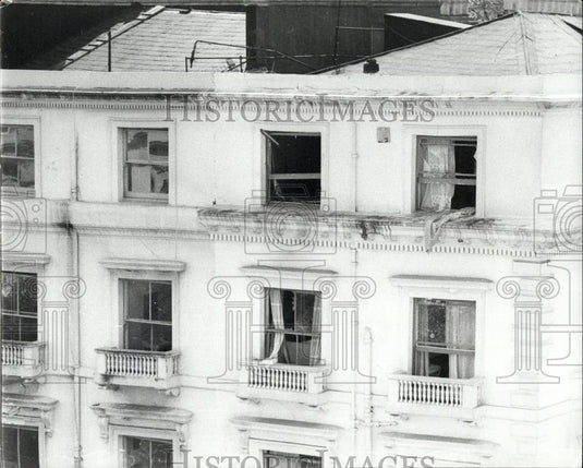 1980 Press Photo Bomb Explodes In Queen's Garden Hotel In London - Historic Images