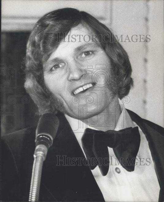 Press Photo Max Quarterman the super hod carrier,plasterer's mate - Historic Images