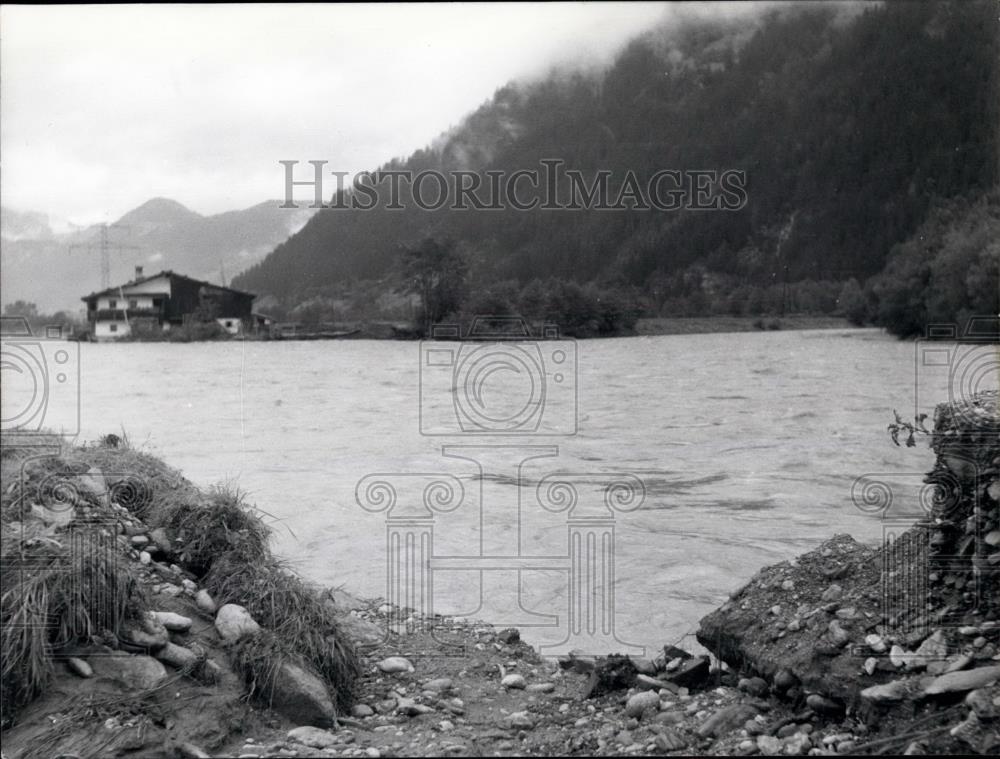 1956 Press Photo Flooded River Ziller And Gerlos Broken Dam Ried - Historic Images