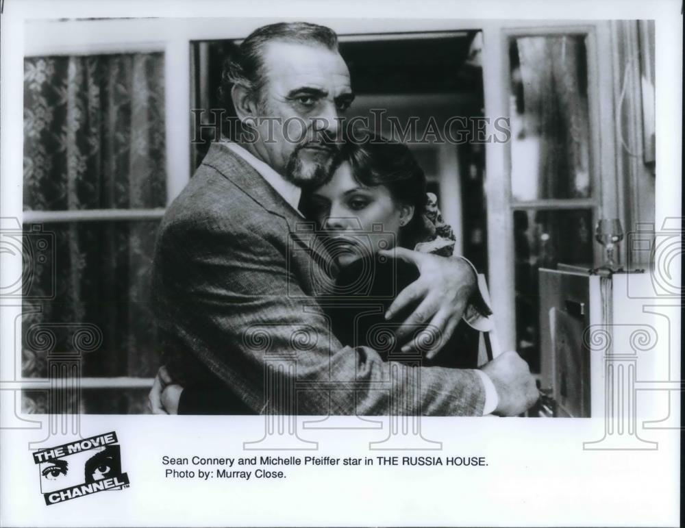 1990 Press Photo Sean Connery and Michelle Pfeiffer in The Russia House - Historic Images