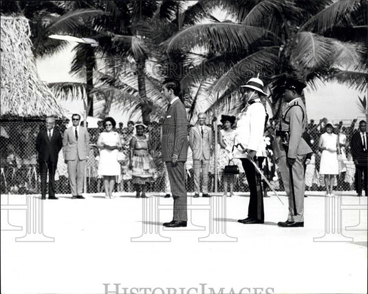 Press Photo Prince Charles Visits The Gilbert & Ellice Islands - Historic Images