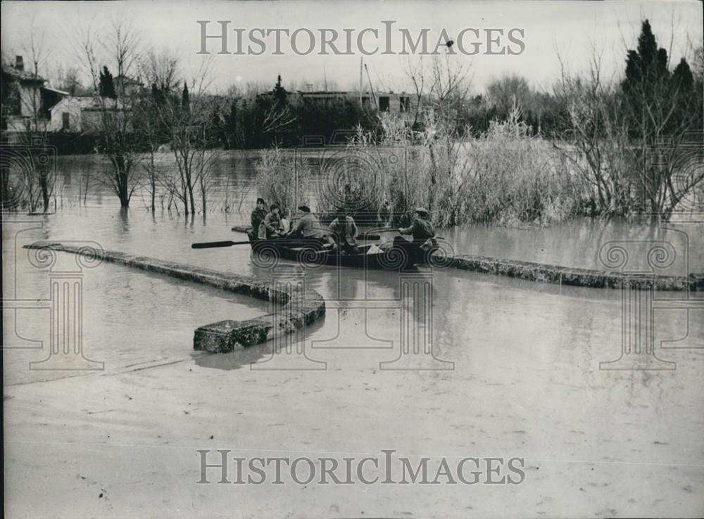 1958 Press Photo Floods in the South - East of France - Historic Images