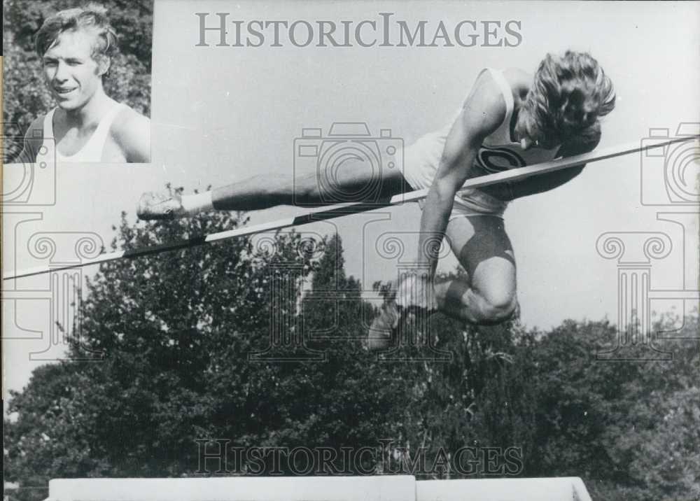 1968 Press Photo German High Jumper Thomas Zacharias. - Historic Images