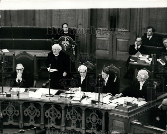 1971 Press Photo The General Synod of the Church of England with Archbishop of - Historic Images
