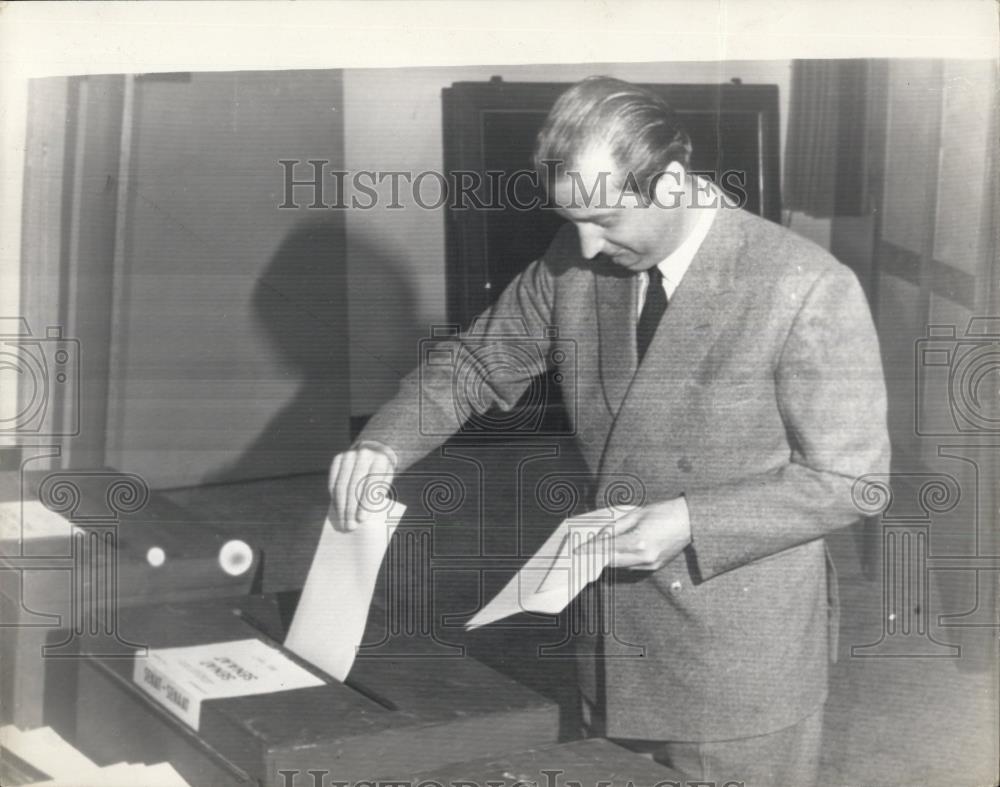 1968 Press Photo Prince Albert of Liege,votes in Belgium elections - Historic Images