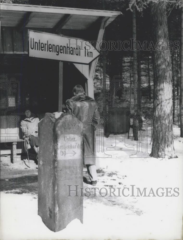 1956 Press Photo Unterlengenhardt in the Blackforest is a very small village - Historic Images