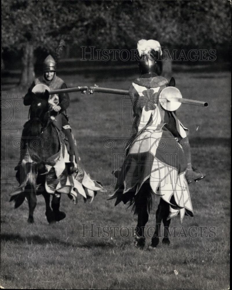 1966 Press Photo A rehearsal of a Medieval Jousting Tournament - Historic Images