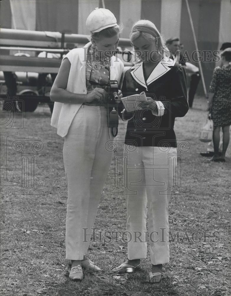 1966 Press Photo Henley Regatta Bans The Girls In Trouser-Suits - Historic Images