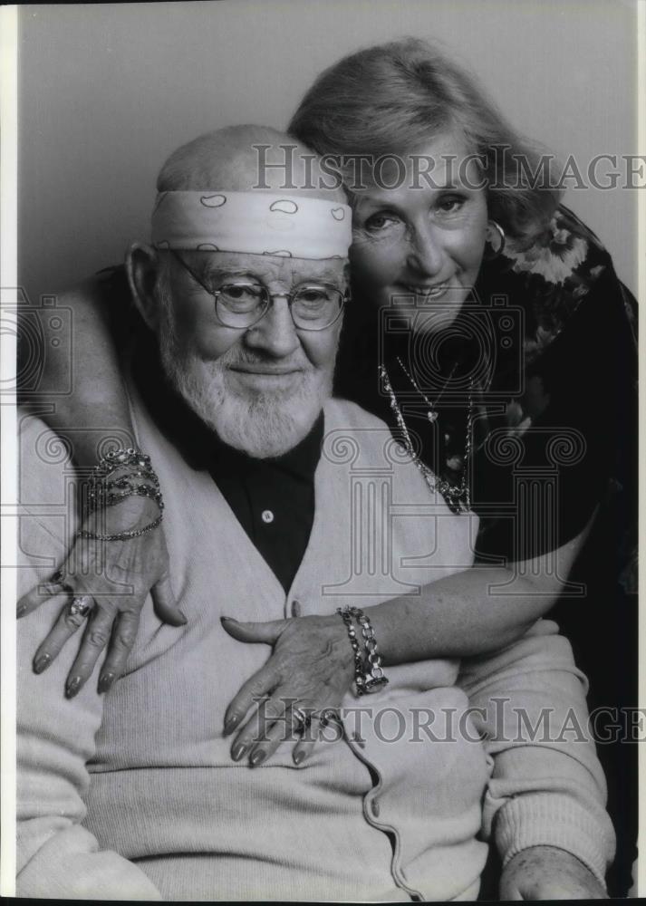 1993 Press Photo Burl Ives Singer and Actor with wife Dorothy in Hollywood - Historic Images