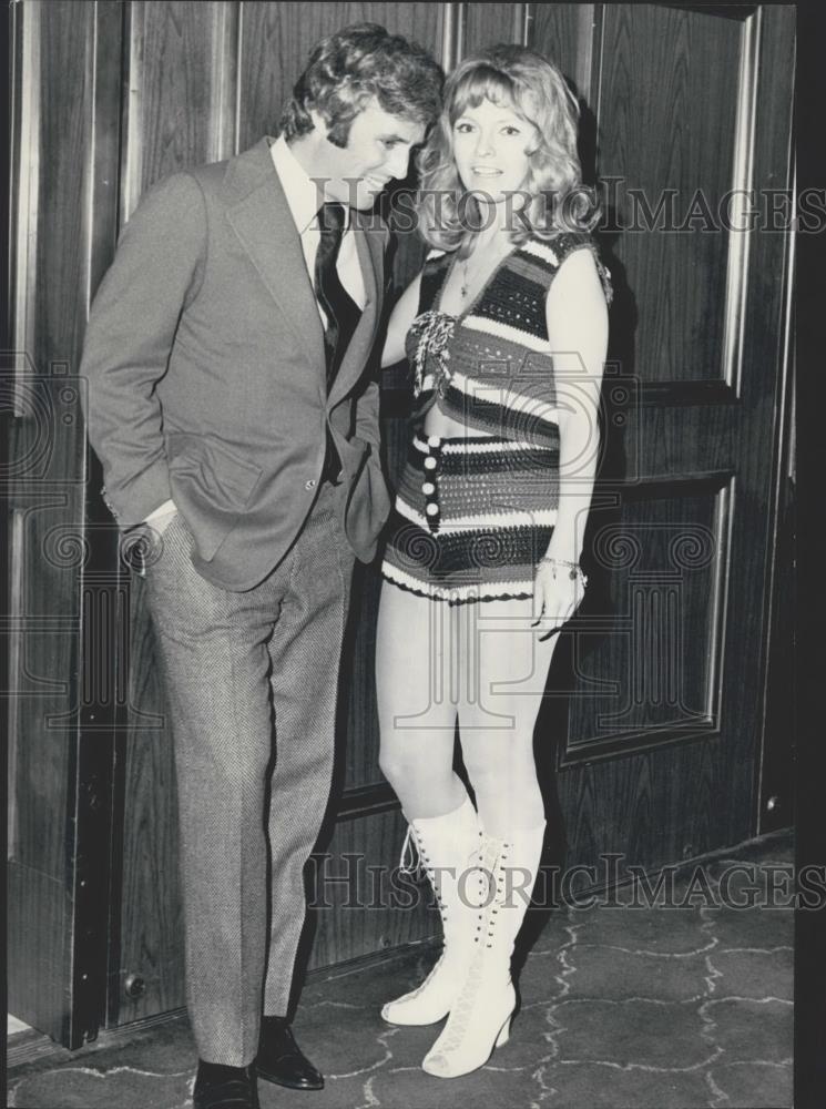 1971 Press Photo Actress Inge Marschall With Burt Bacharach - Historic Images