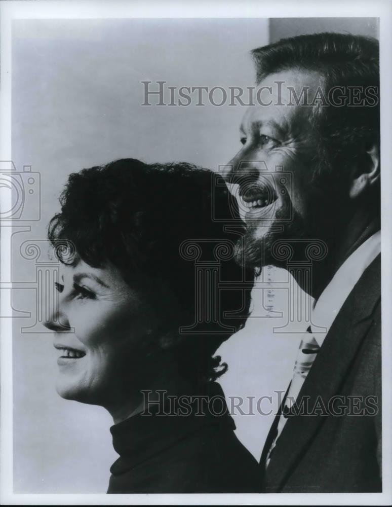 Press Photo Lois Hunt & Earl Wrightson - cvp25447 - Historic Images
