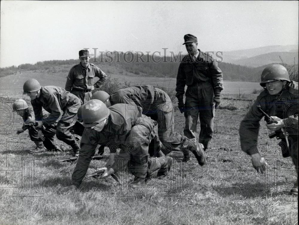 Press Photo GermanyÃ¢â¬s first post-war draftees - Historic Images