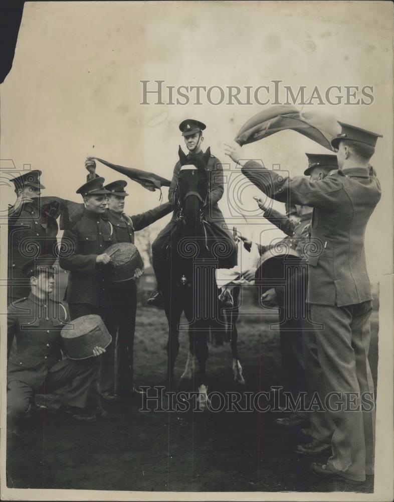 1953 Press Photo Household Cavalry horses undergoing strict training - Historic Images