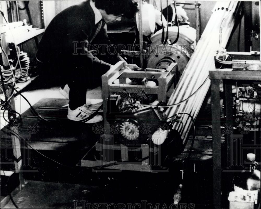 Press Photo A performance test of eucalyptus oil on a farming engine - Historic Images