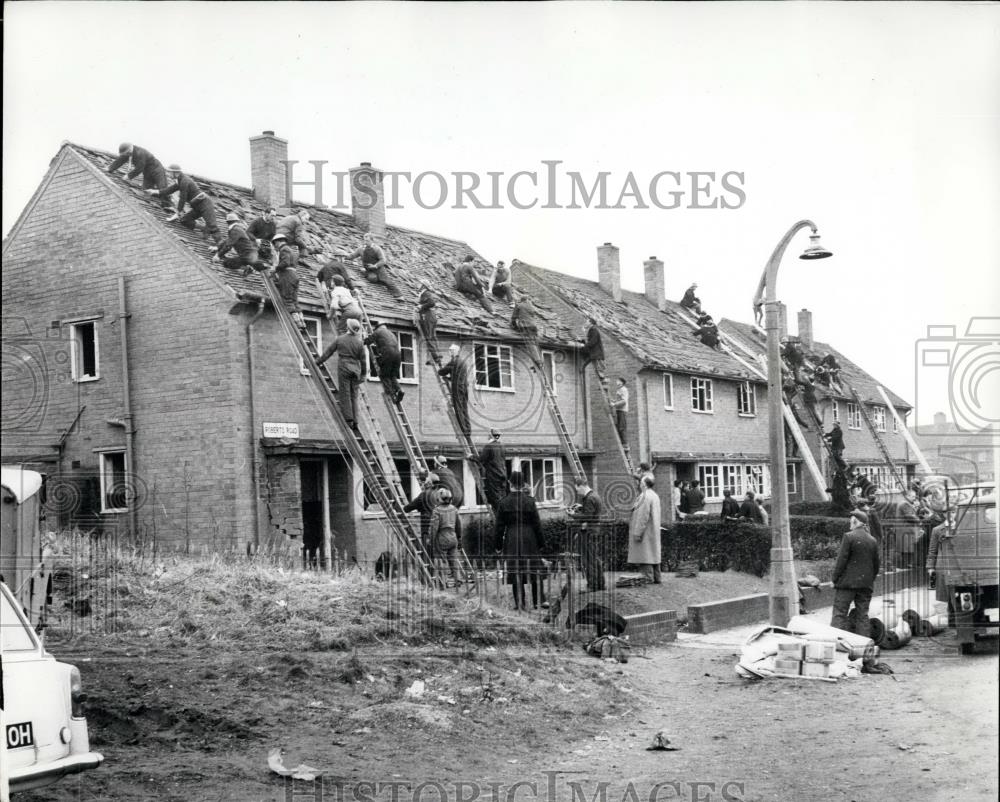 1962 Press Photo Peroxide Blast Injures 30 - Historic Images