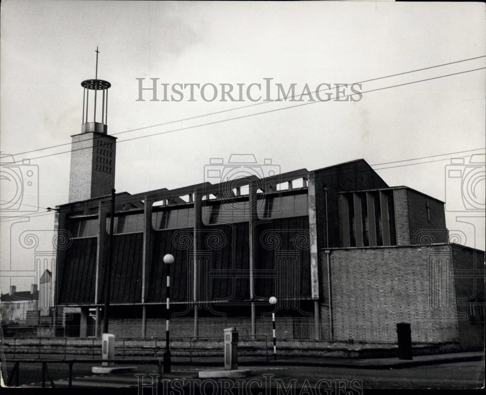 Press Photo American Architect Builds Poplar&#39;s Trinity Church - Historic Images