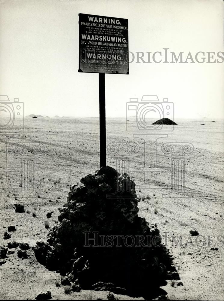 1978 Press Photo Namibia Diamont Area Warning Sign - Historic Images