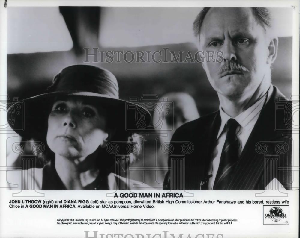 1995 Press Photo John Lithgow and Diana Rigg star in A Good Man in Africa - Historic Images